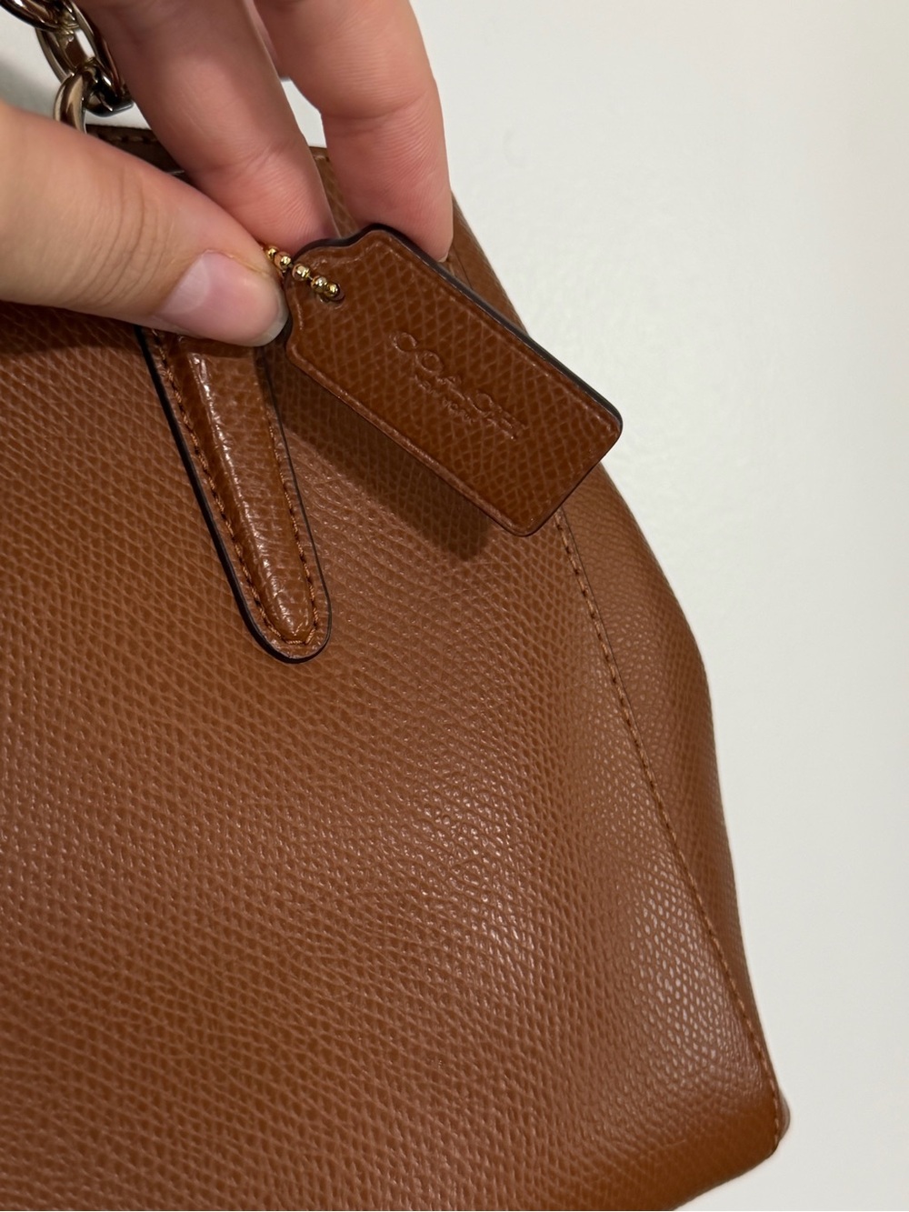 Coach Tan Pebbled Leather Tote with Gold Hardware - Picture 3 of 10